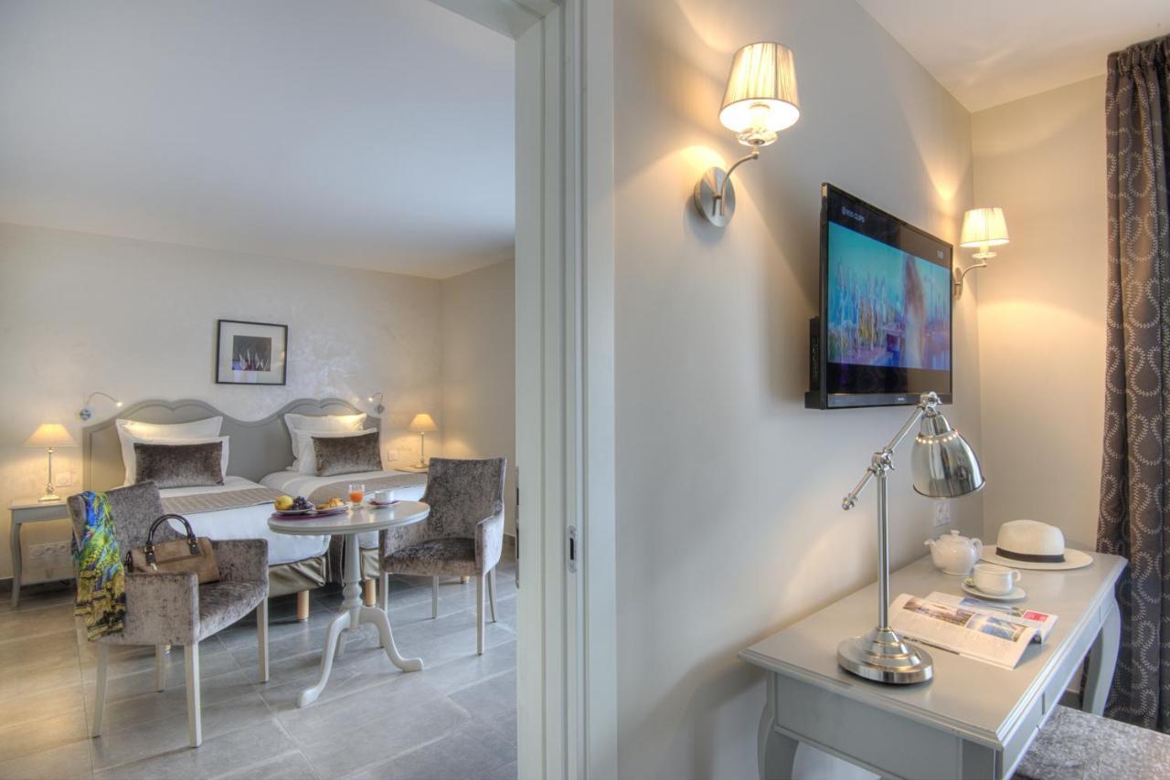 La Bastide De L'Oliveraie Cannes Room photo